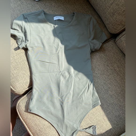 Aritzia Other - Aritzia body suit